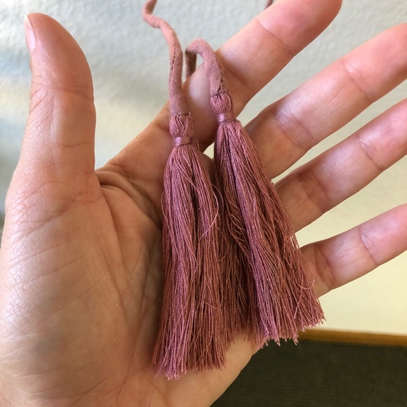 Indah Roxy Ruffled Crop Top Dusty Rose - Picture 7 of 8